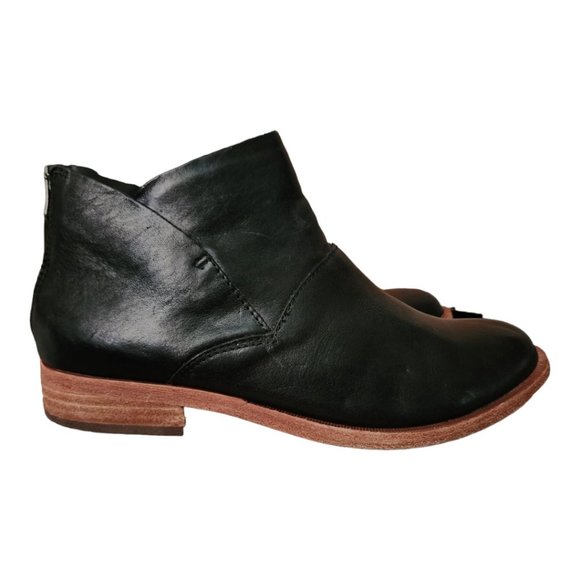 Kork-Ease Black Soft Leather Ryder Booties Women's Size 7 - Picture 1 of 9